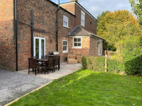 The Annex: 2 bedroom cottage, countryside, peaceful getaway with garden